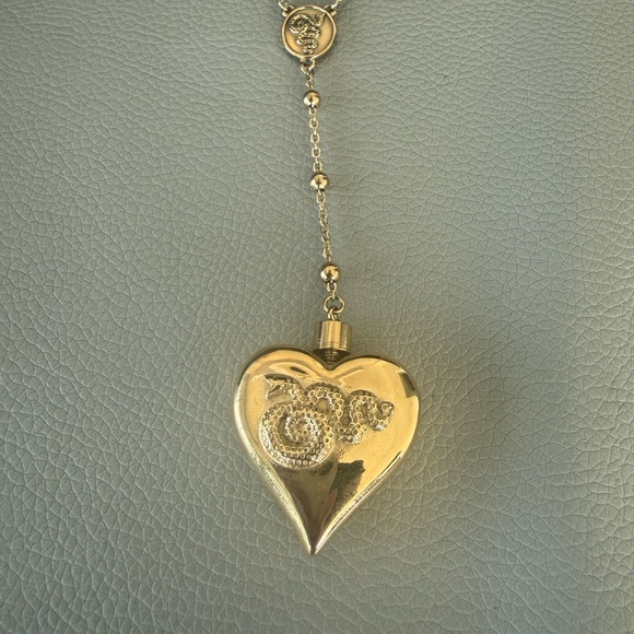 Gold Heart Pendant Necklace - Picture 4 of 4